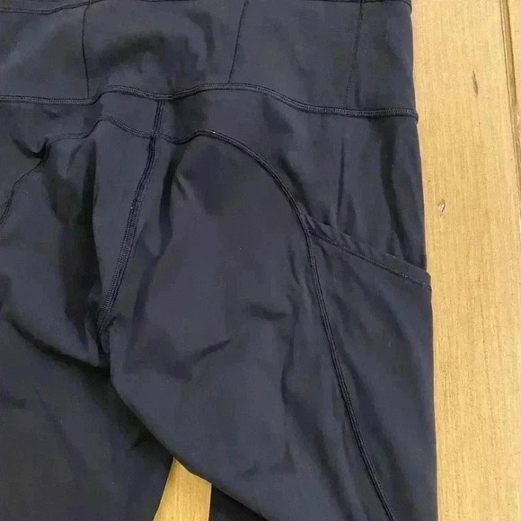 Lululemon Women’s Leggings Crop wide activewear yoga exercise Athleisure 4 - Picture 7 of 16